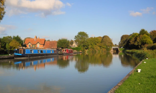 Kennet and Avon Canal (Devizes)<input type="hidden" class="is-post-family-safe" value="true">