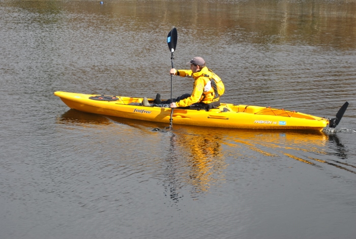 Top five essential paddle strokes for sit on top kayakers 32