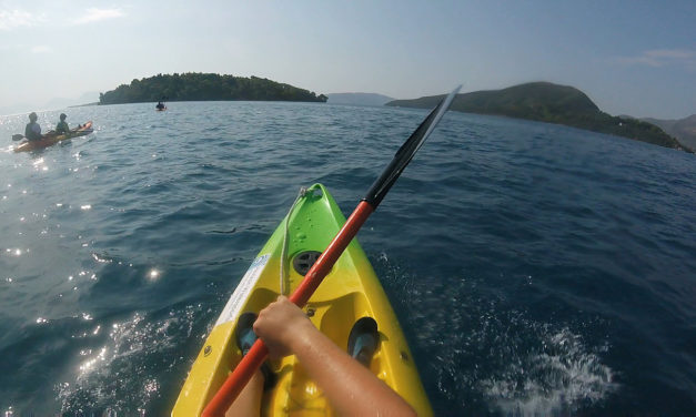 Idyllic kayaking – Greek style!<input type="hidden" class="is-post-family-safe" value="true">