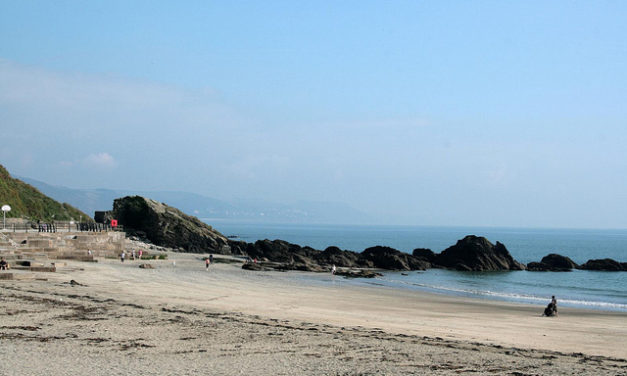Looe Beach, Cornwall<input type="hidden" class="is-post-family-safe" value="true">