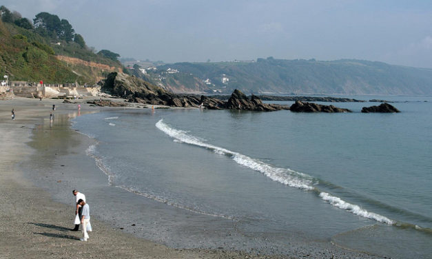 Looe Beach, Cornwall<input type="hidden" class="is-post-family-safe" value="true">