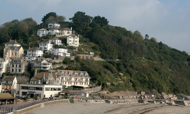 Looe Beach, Cornwall<input type="hidden" class="is-post-family-safe" value="true">