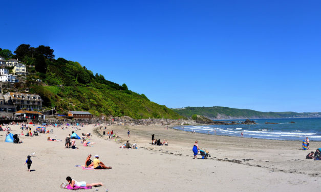 Looe Beach, Cornwall<input type="hidden" class="is-post-family-safe" value="true">