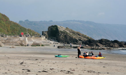 Looe Beach, Cornwall<input type="hidden" class="is-post-family-safe" value="true">