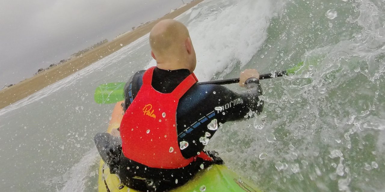 Strap it up – using kayak thigh straps in surf<input type="hidden" class="is-post-family-safe" value="true">